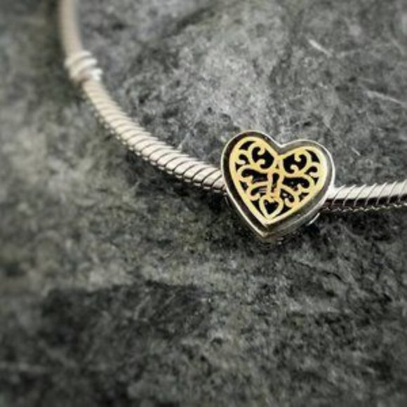 Pandora - Reveal Your Love Heart Locket Pendant - Picture 5 of 7